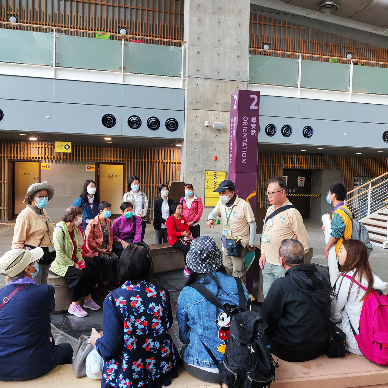 陪同“圣公會(huì)麥理浩夫人中心”長者秋季旅行
